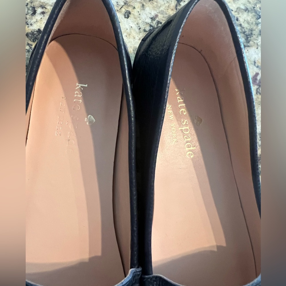 NEVER WORN Kate Spade Carmen Navy Blue Pebbled Leather Loafers Flats 7.5 - Picture 6 of 6